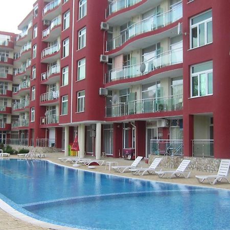 Global Ville Apartcomplex Pantai Sunny Luaran gambar