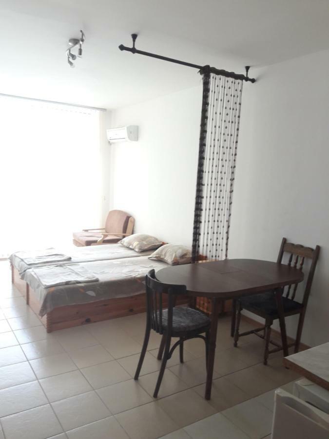 Global Ville Apartcomplex Pantai Sunny Luaran gambar